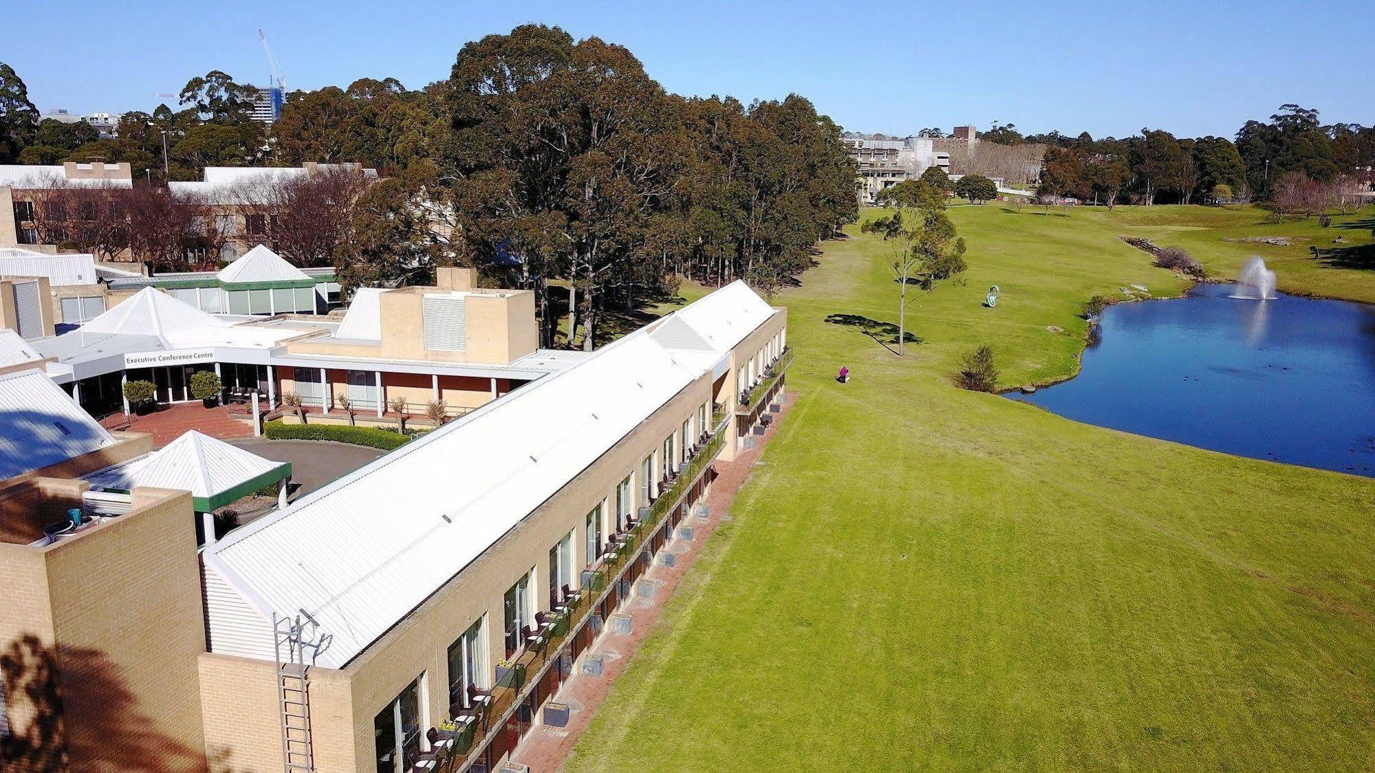 Lakeside Hotel And Conference Centre Sydney Buitenkant foto